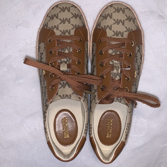 MICHAEL KORS shoes - Picture 3 of 6